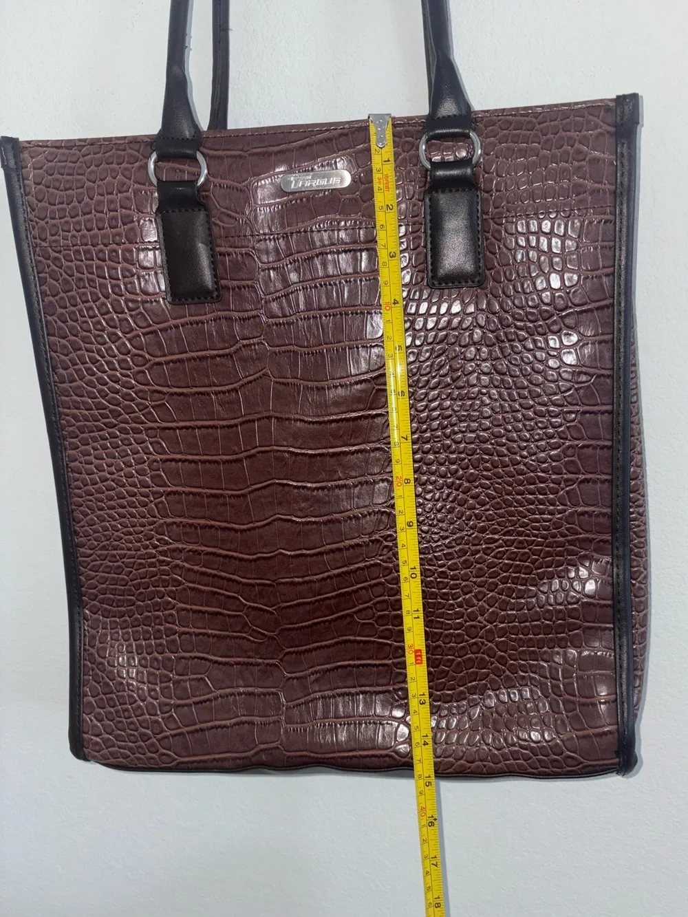 Targus Brown Laptop Handbag Tote Faux Alligator Embossed Women’s Travel Bag